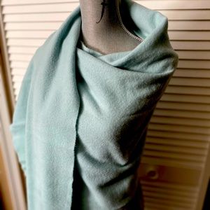 AT Cashmere wrap